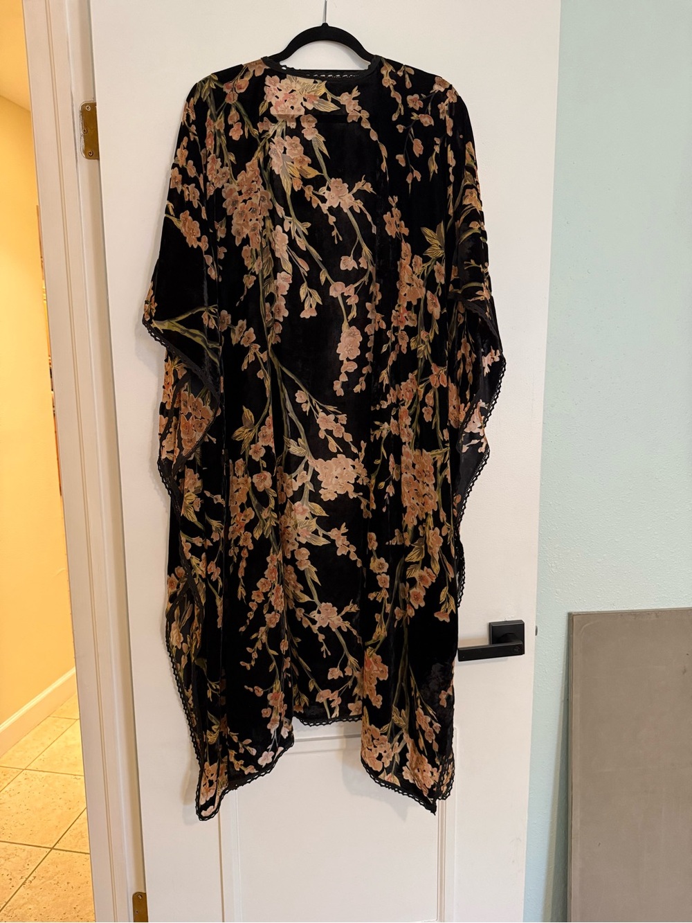 NWT Natural Life Black Floral Velvet Kimono one size